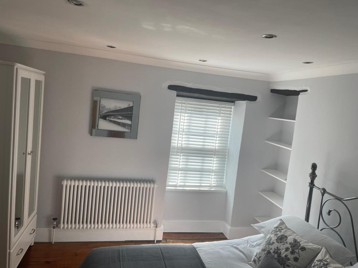 17 Eastgate Vila Cowbridge Exterior foto