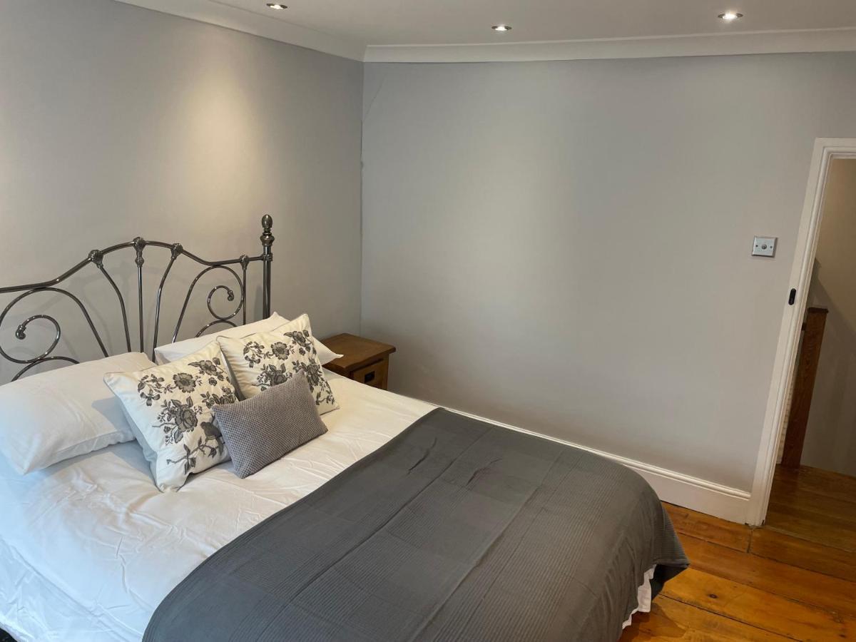 17 Eastgate Vila Cowbridge Exterior foto